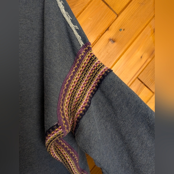 Natural Life Knit Trim Sweatshirt Size S/M - Picture 3 of 6